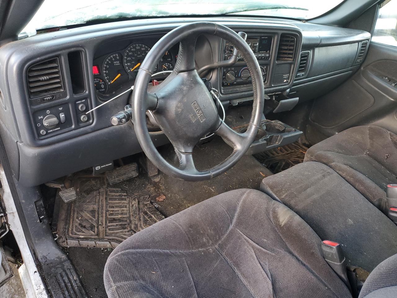 2000 GMC Sierra - Image 8