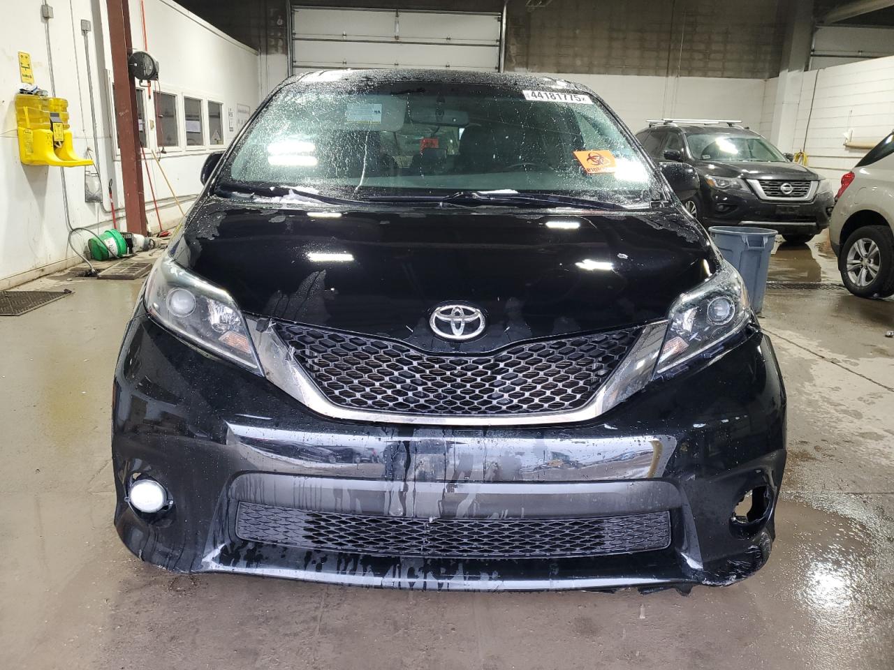 2015 Toyota Sienna - Image 5
