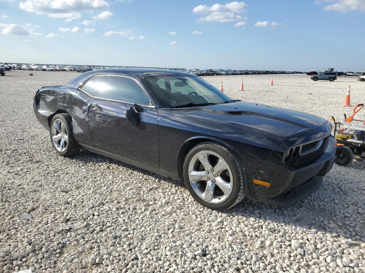 2012 Dodge Challenger - Image 4