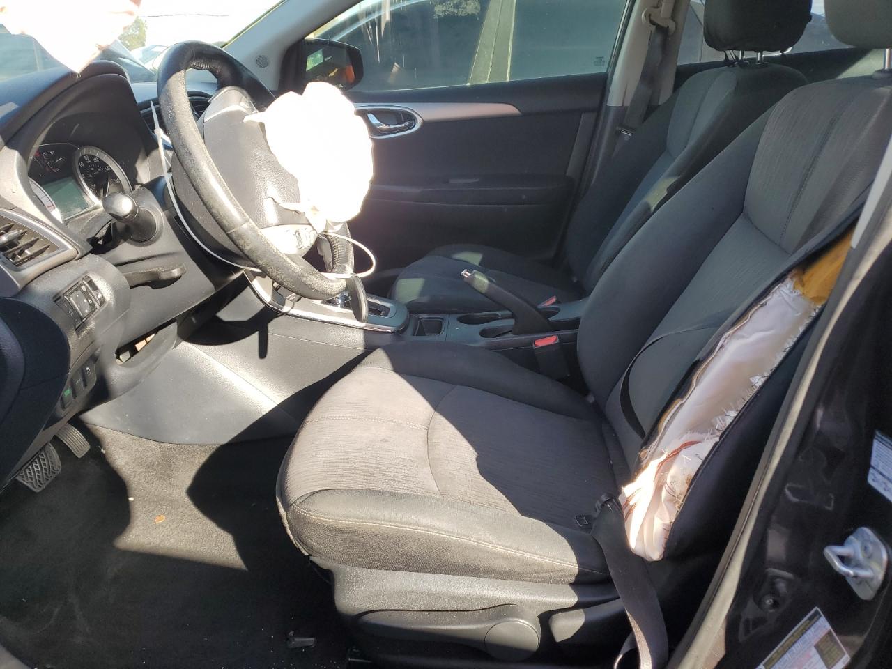 2015 Nissan Sentra - Image 7