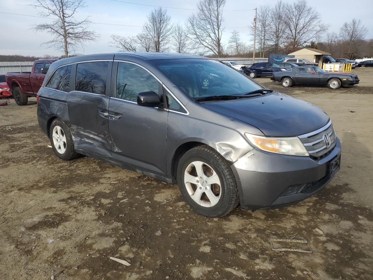 2011 Honda Odyssey - Image 4