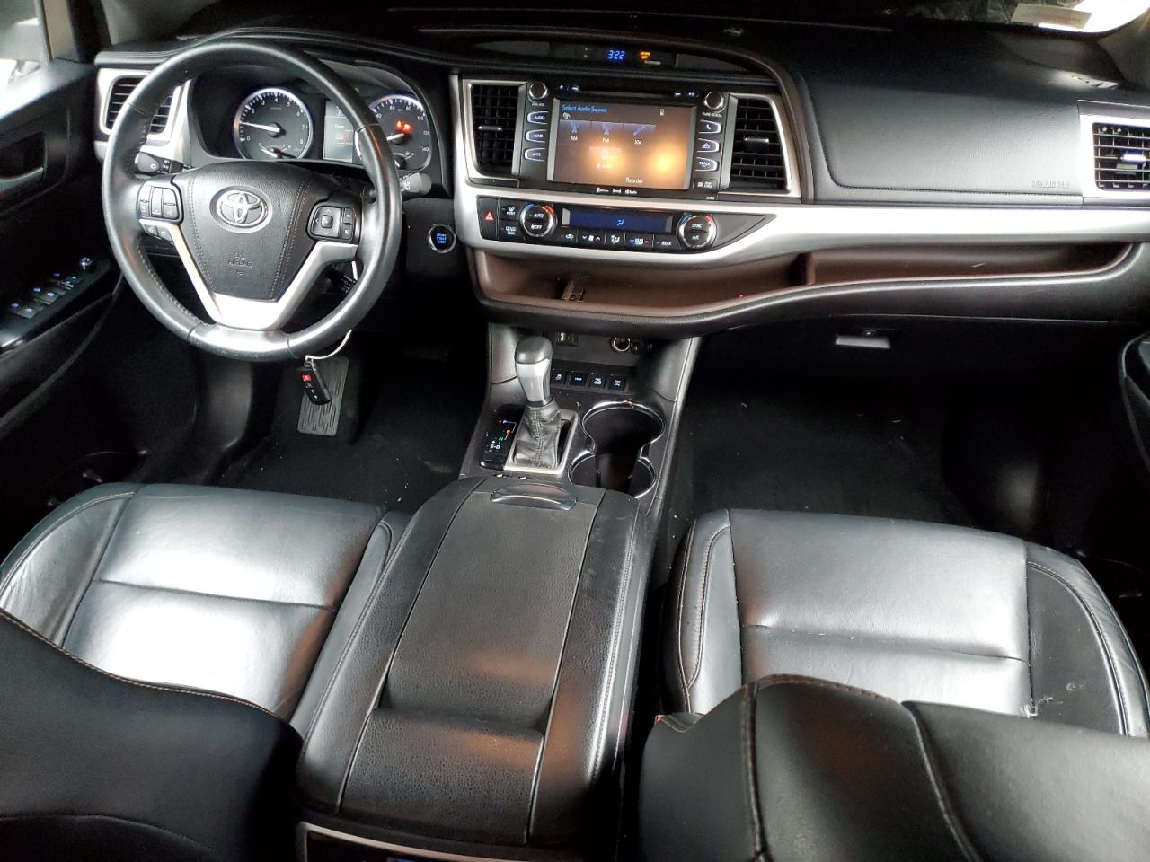 2016 Toyota Highlander - Image 8