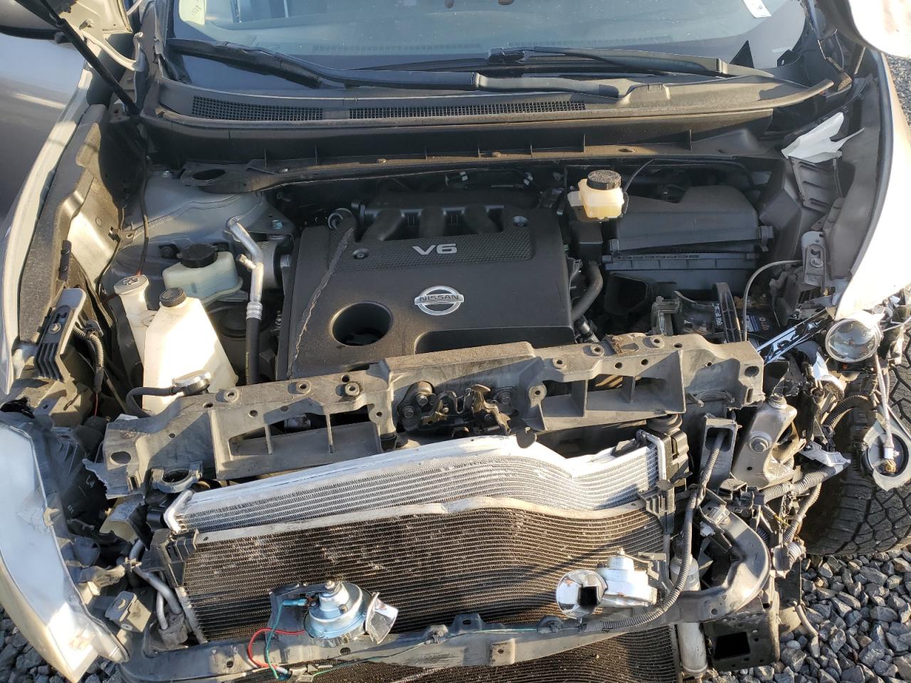 2010 Nissan Murano - Image 13