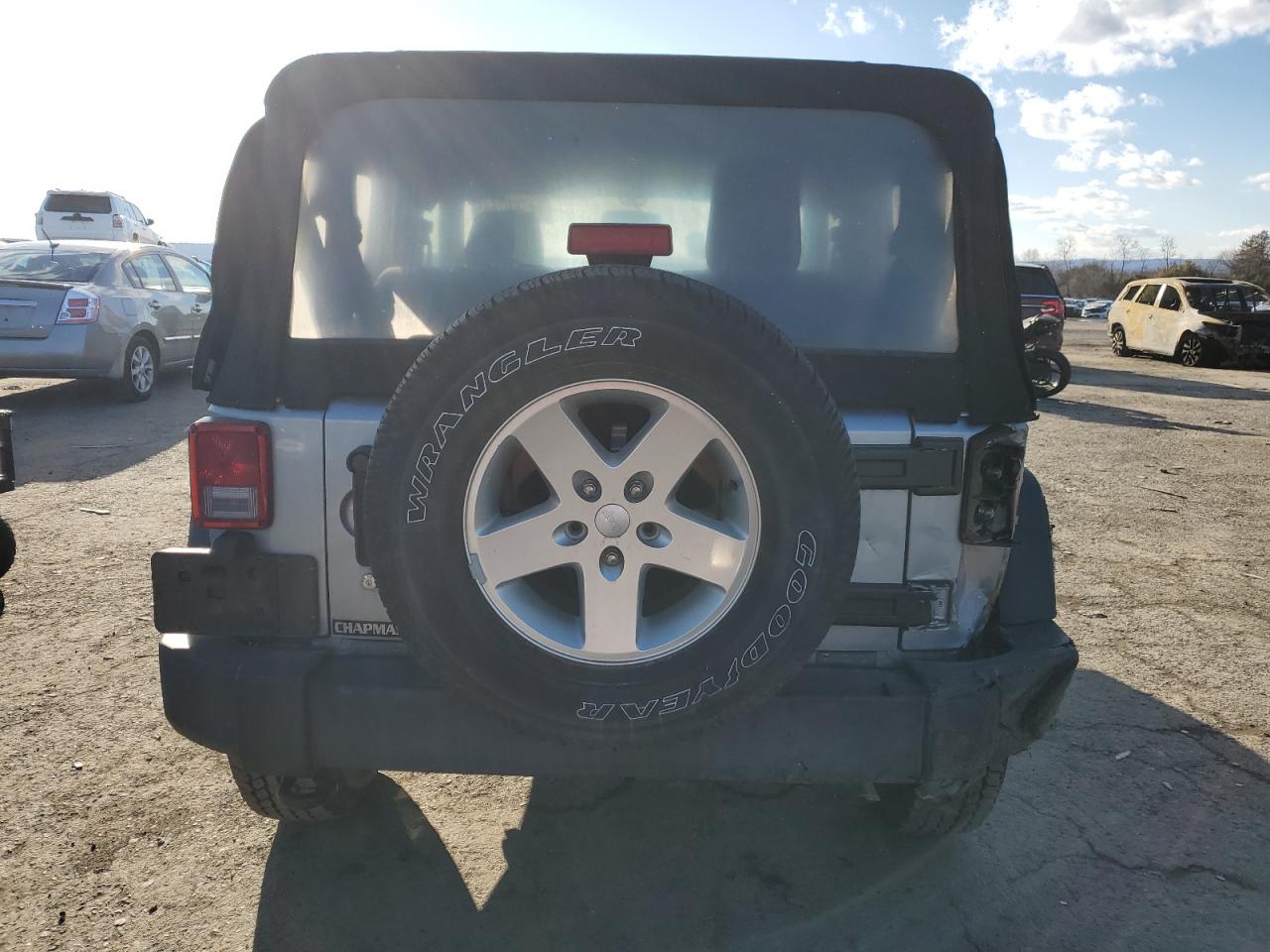 2016 Jeep Wrangler - Image 6
