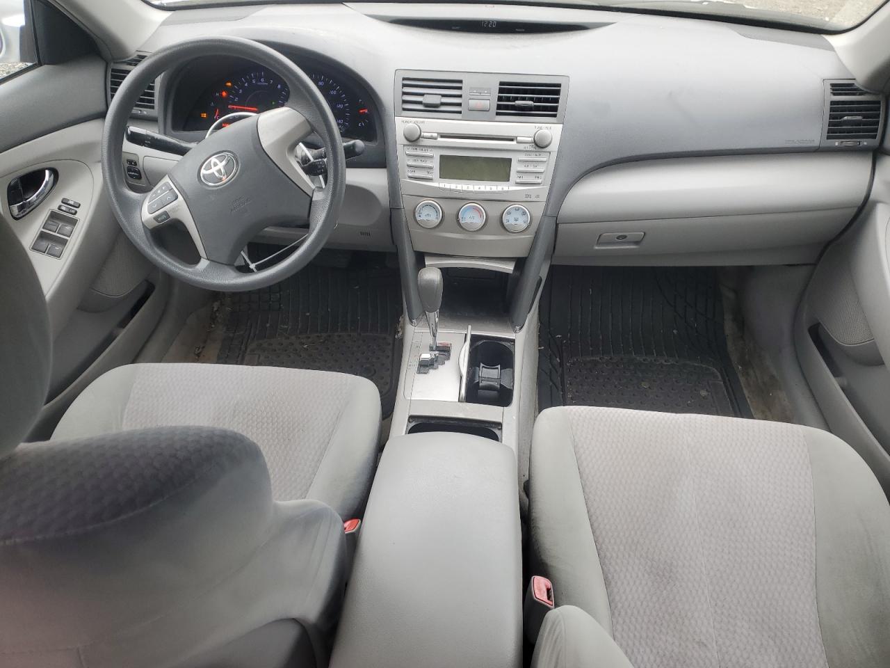 2010 Toyota Camry - Image 8