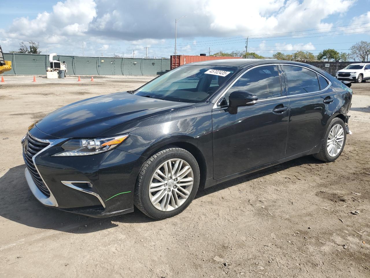 2017 Lexus ES - Image 1
