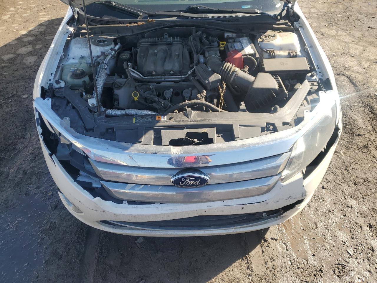 2012 Ford Fusion - Image 11