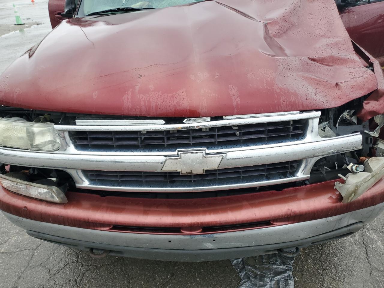 2003 Chevrolet Suburban - Image 13
