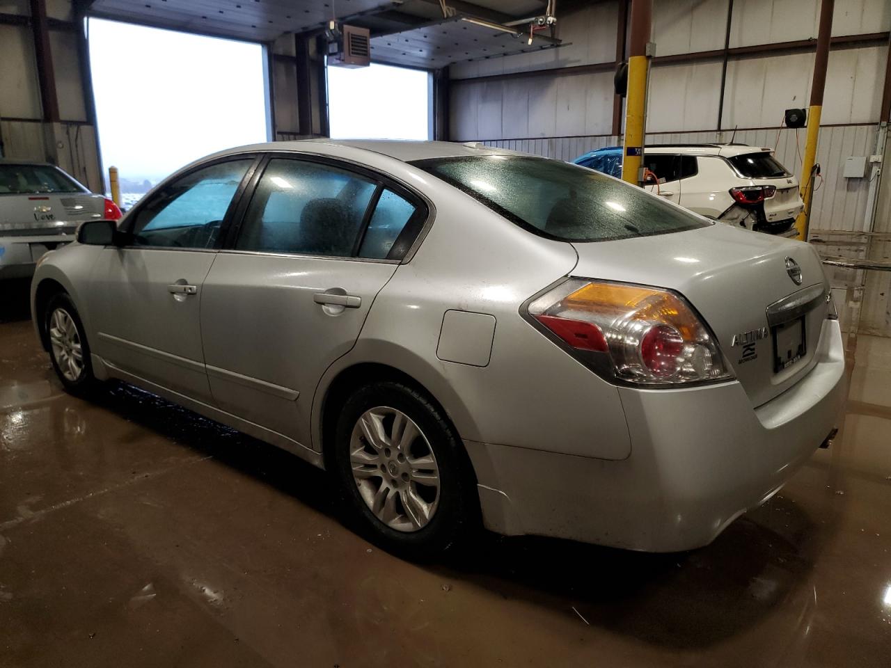 2012 Nissan Altima - Image 2