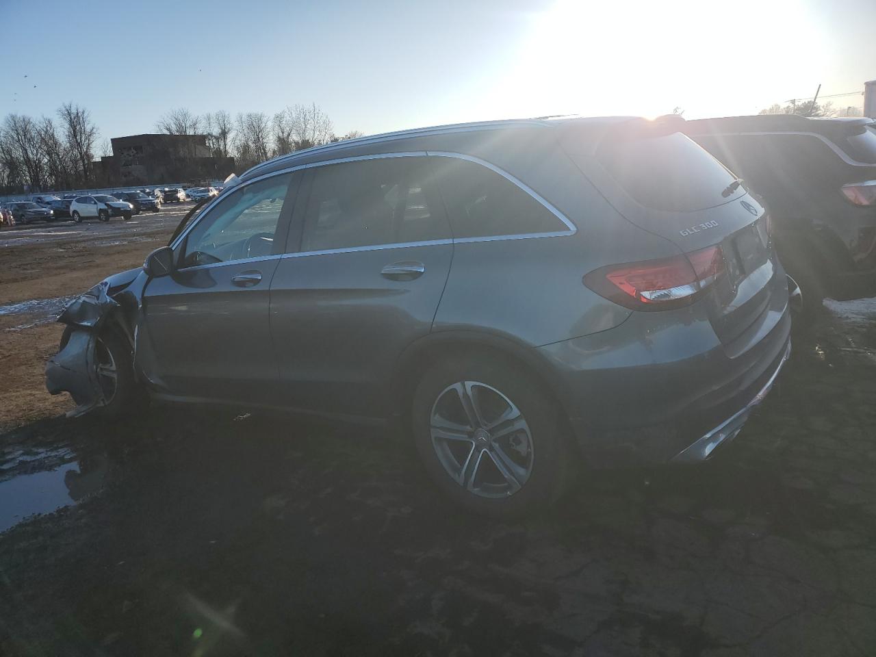 2016 Mercedes-Benz GLC - Image 2