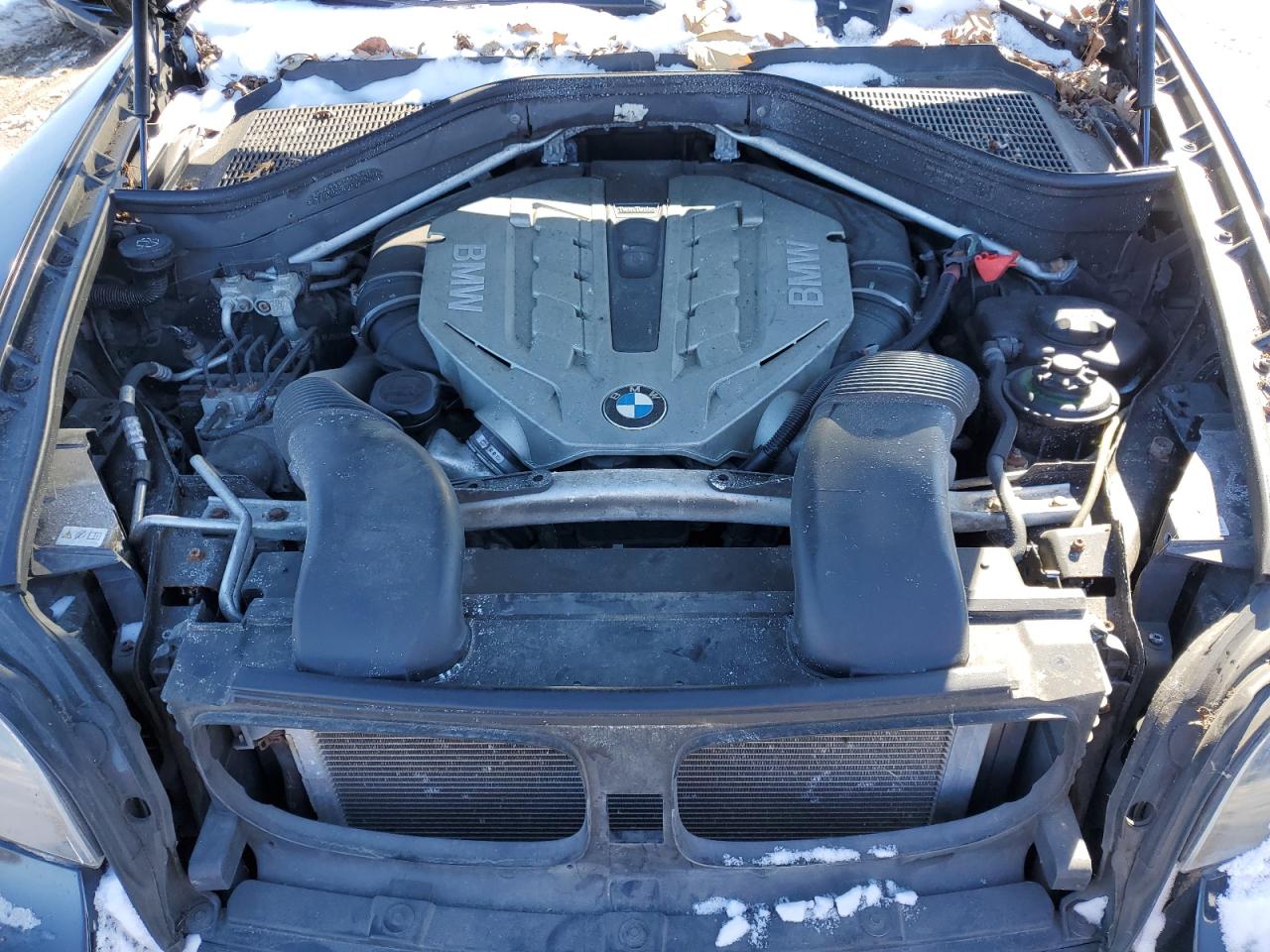 2010 BMW X6 - Image 12