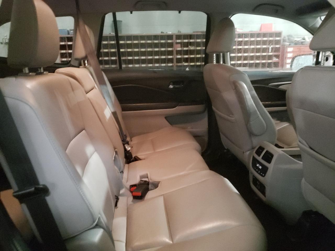 2019 Honda Pilot - Image 11
