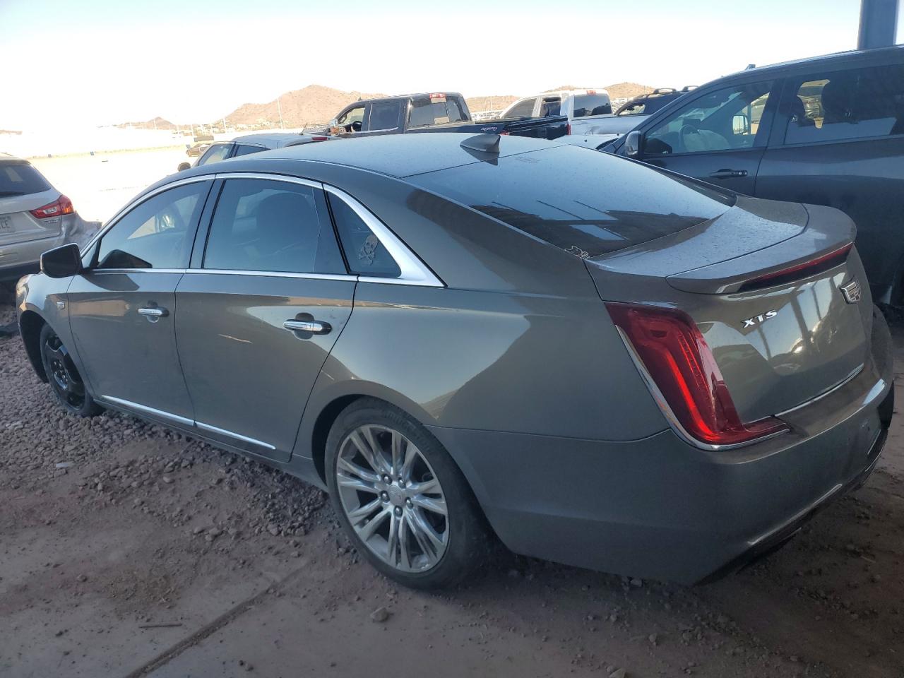 2019 Cadillac XTS - Image 2