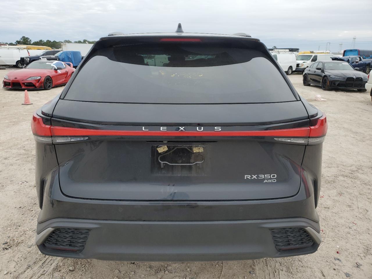 2024 Lexus RX - Image 6