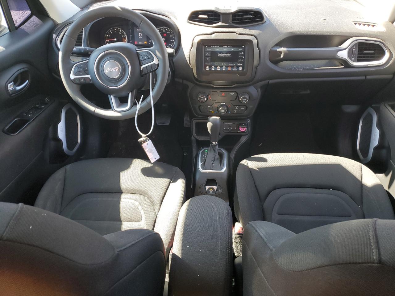 2018 Jeep Renegade - Image 8