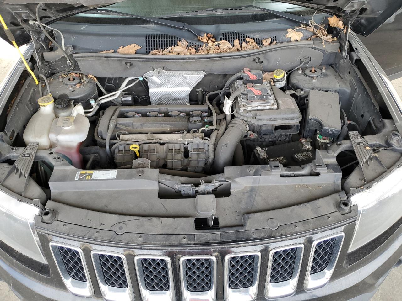 2014 Jeep Compass - Image 11