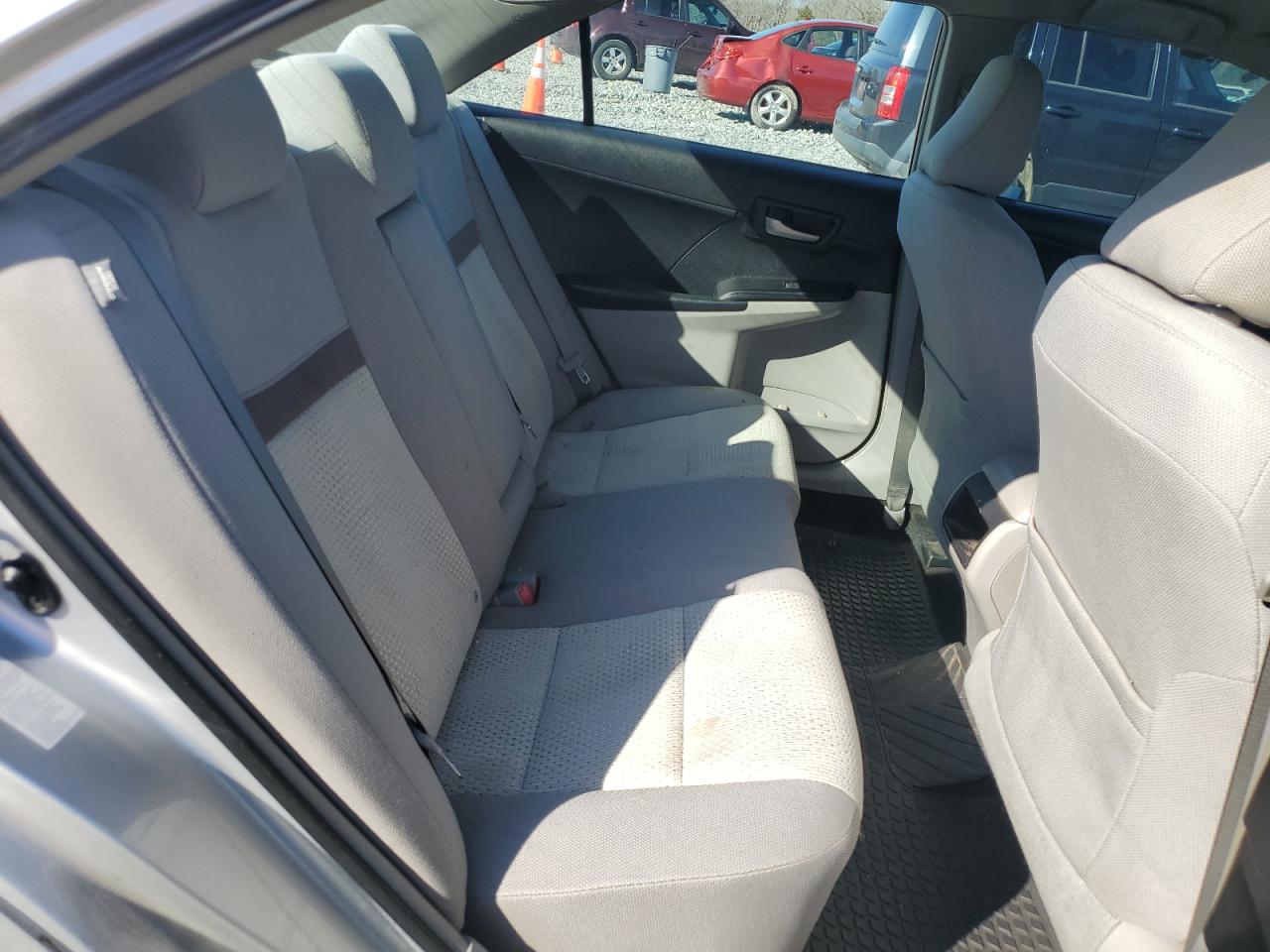 2014 Toyota Camry - Image 10