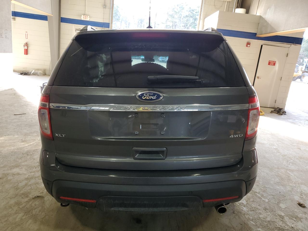 2015 Ford Explorer - Image 6