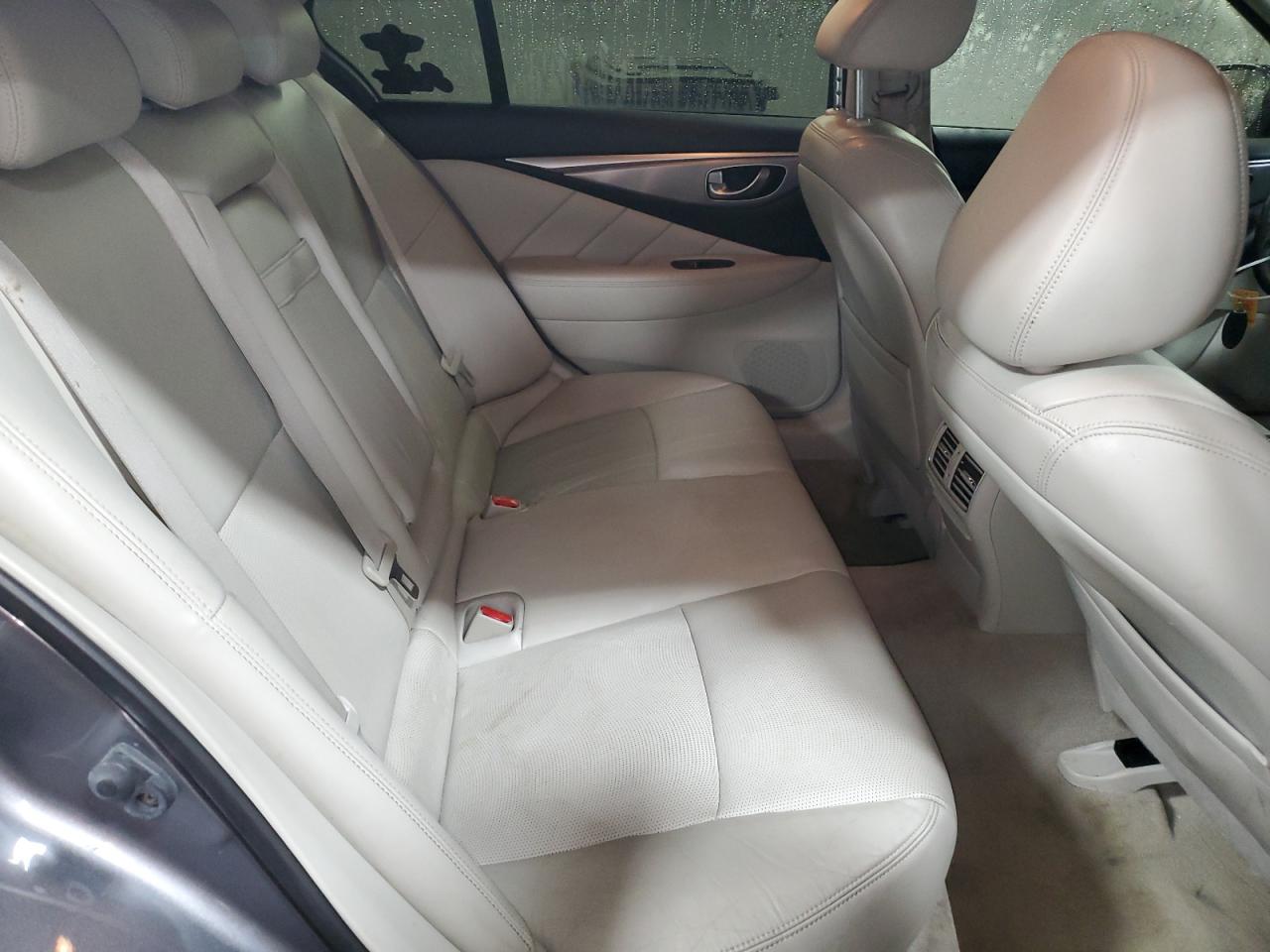 2014 Infiniti Q50 - Image 10