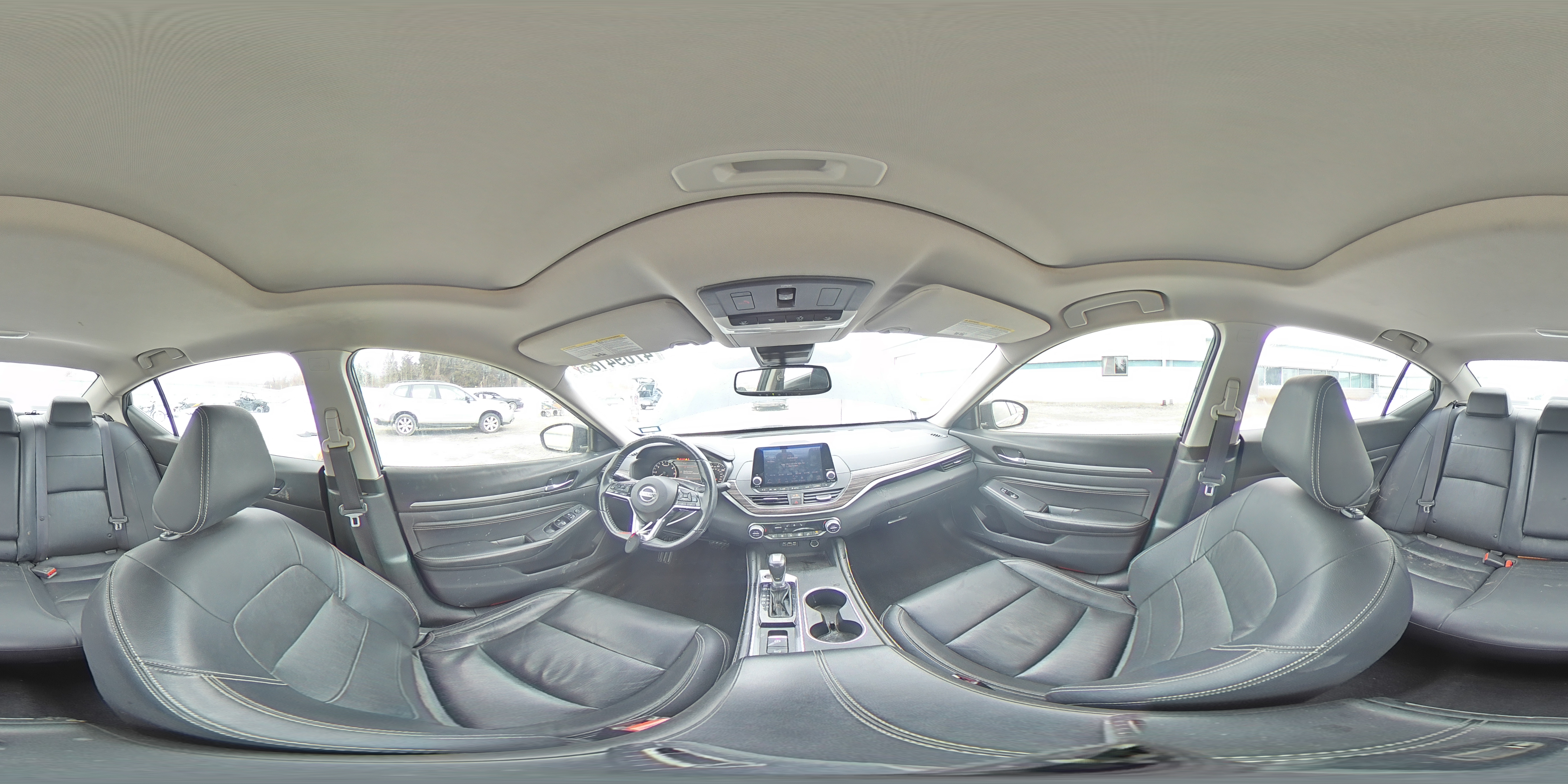 2019 Nissan Altima - Image 13