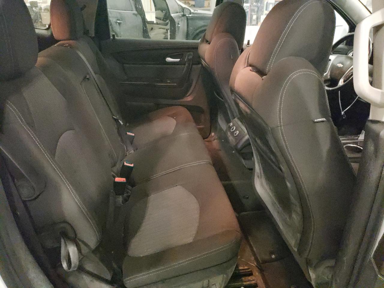 2017 Chevrolet Traverse - Image 11