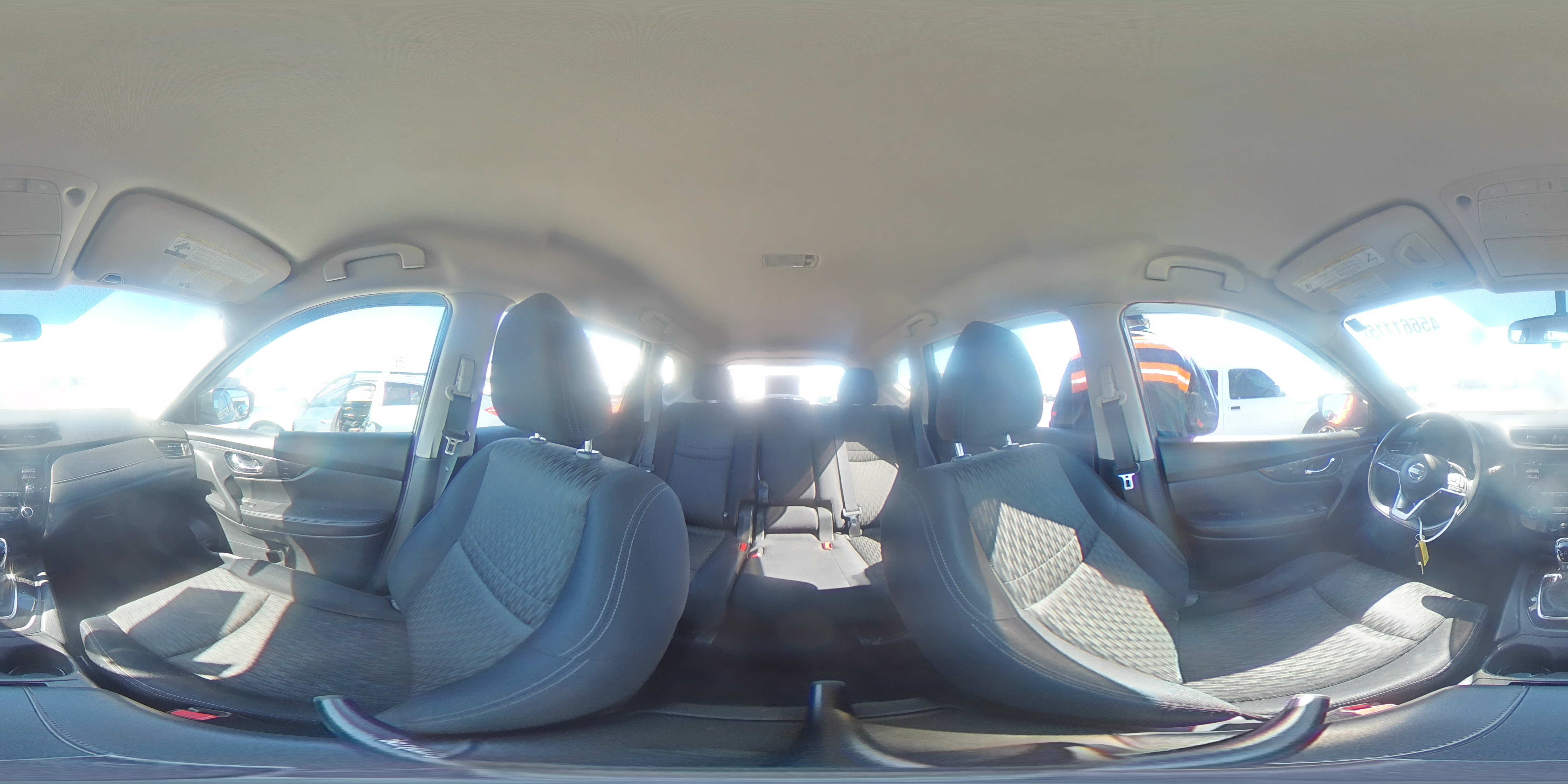 2017 Nissan Rogue - Image 15