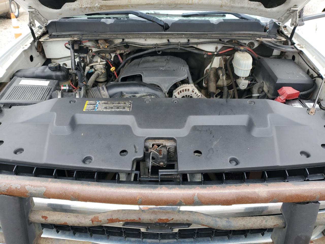 2007 Chevrolet Silverado - Image 11