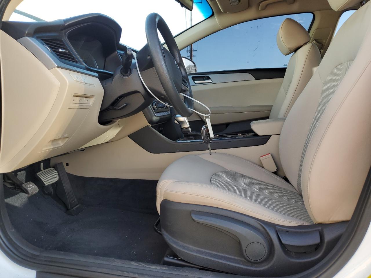 2018 Hyundai Sonata - Image 7