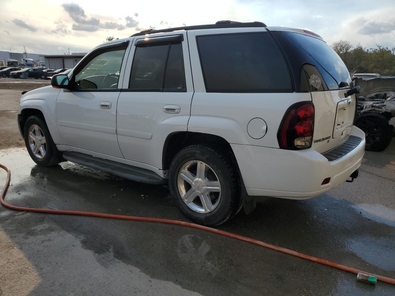 2008 Chevrolet TrailBlazer - Image 2
