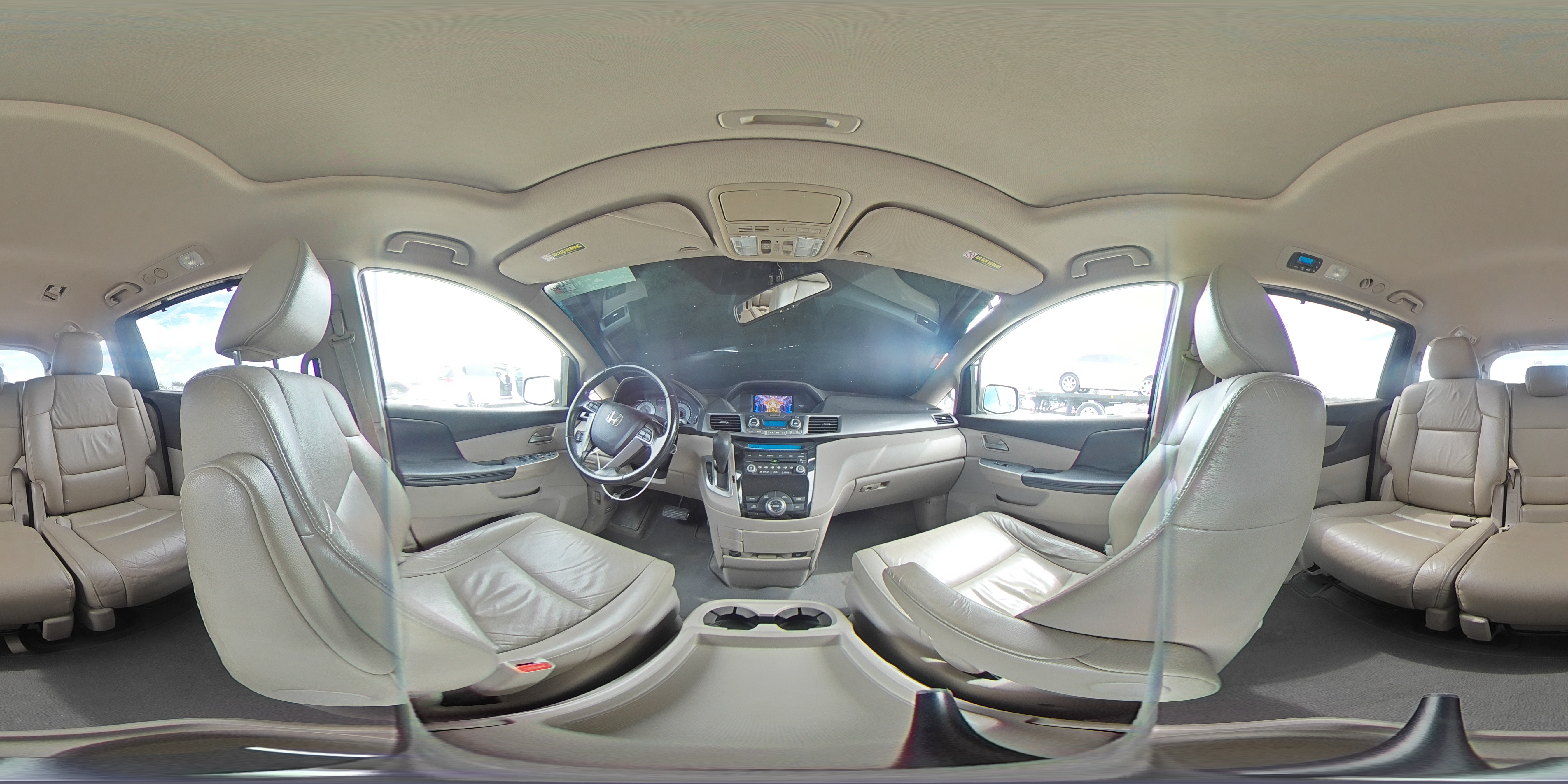2012 Honda Odyssey - Image 14