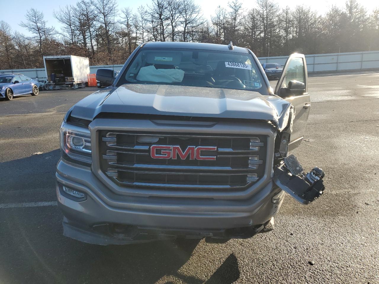 2017 GMC Sierra - Image 5