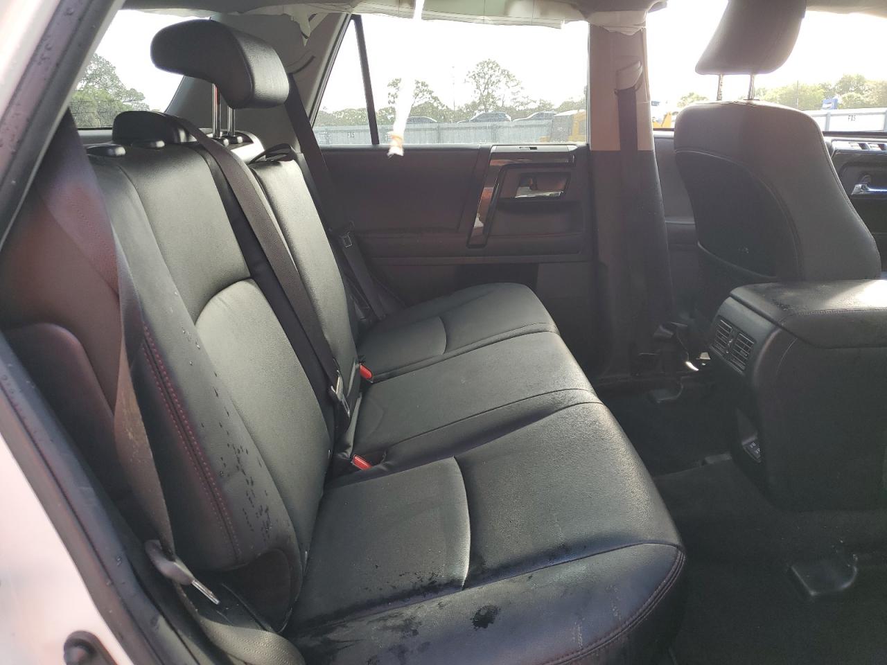 2021 Toyota 4Runner - Image 11