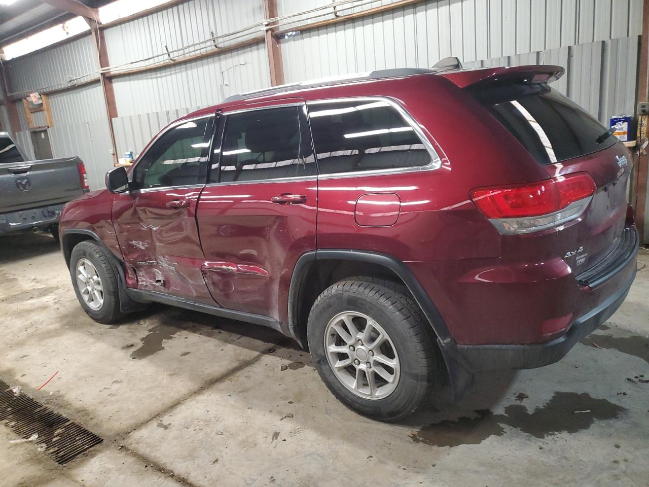 2018 Jeep Grand Cherokee - Image 2