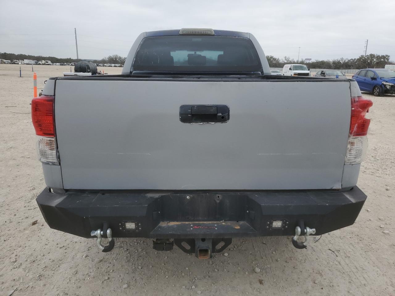 2011 Toyota Tundra - Image 6