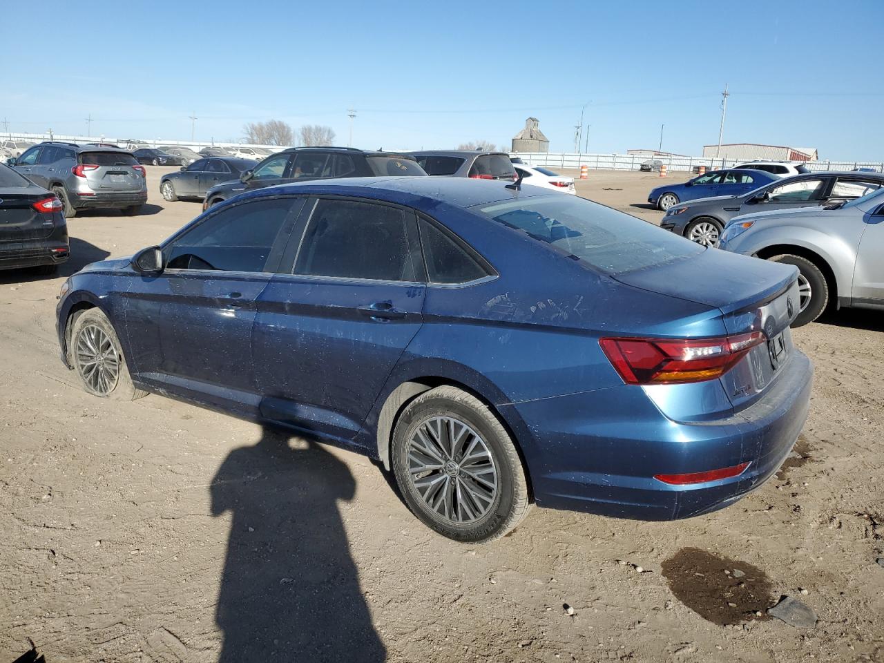 2019 Volkswagen Jetta - Image 2