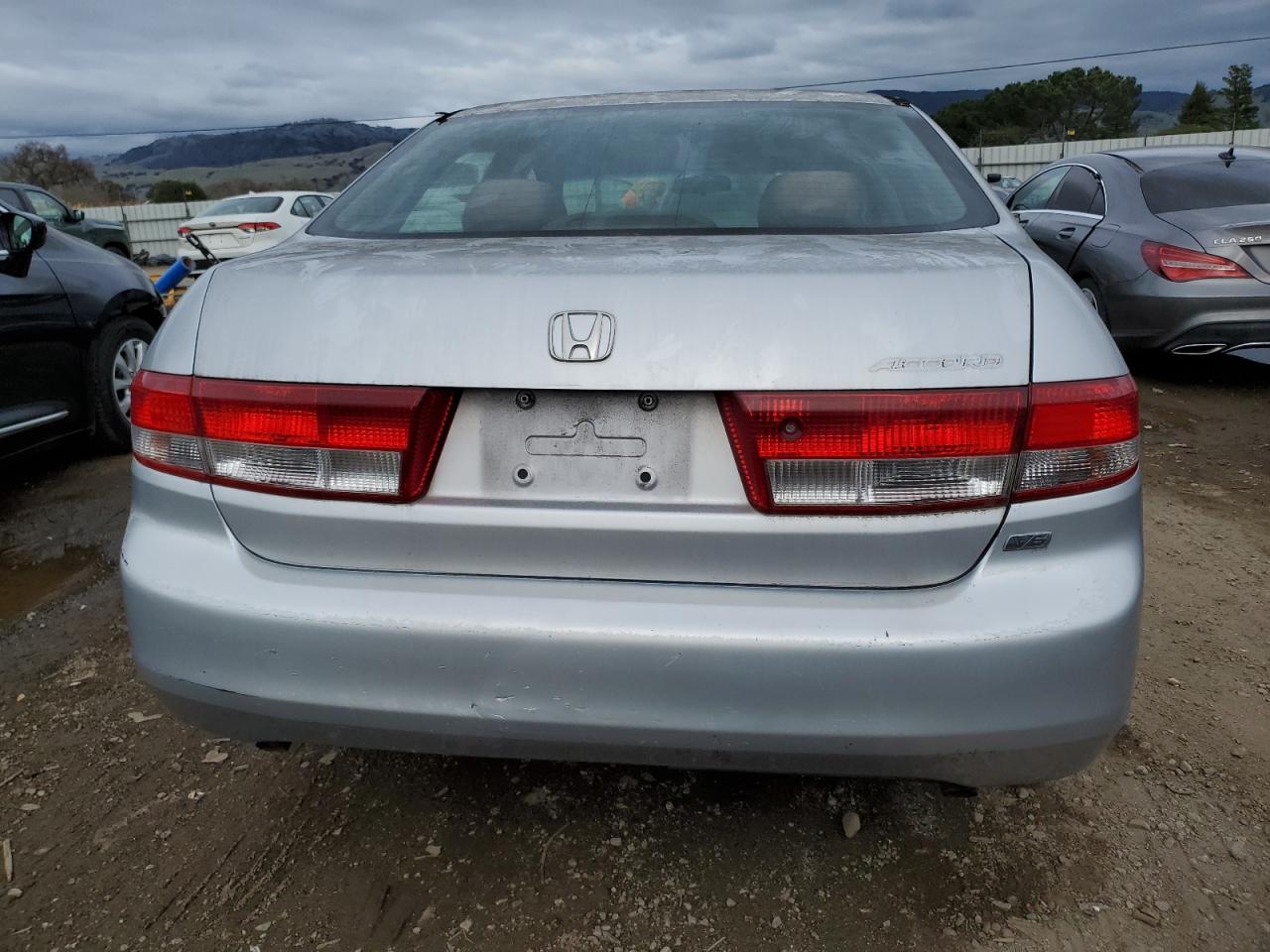 2004 Honda Accord - Image 6