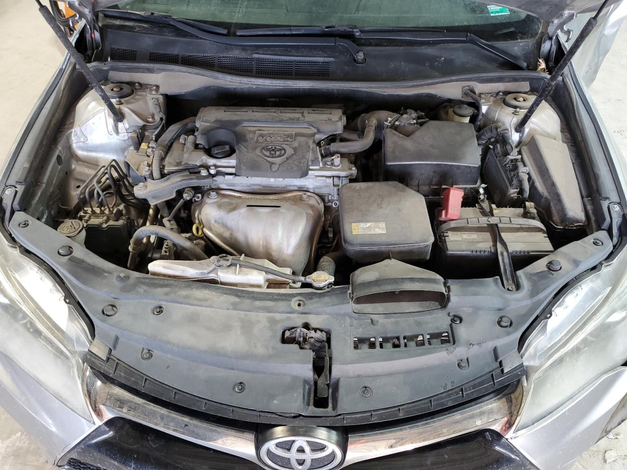 2015 Toyota Camry - Image 13