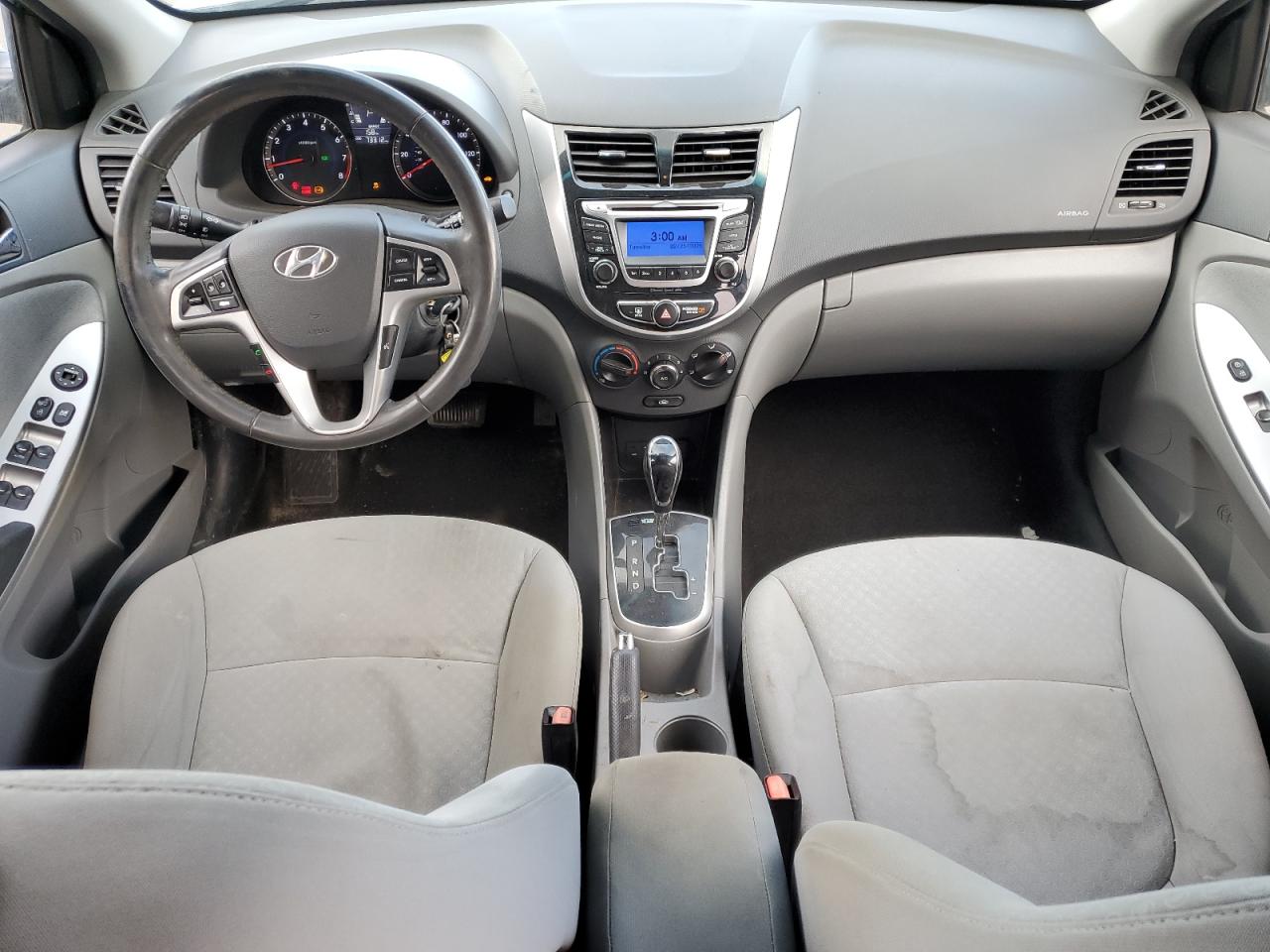 2014 Hyundai Accent - Image 8