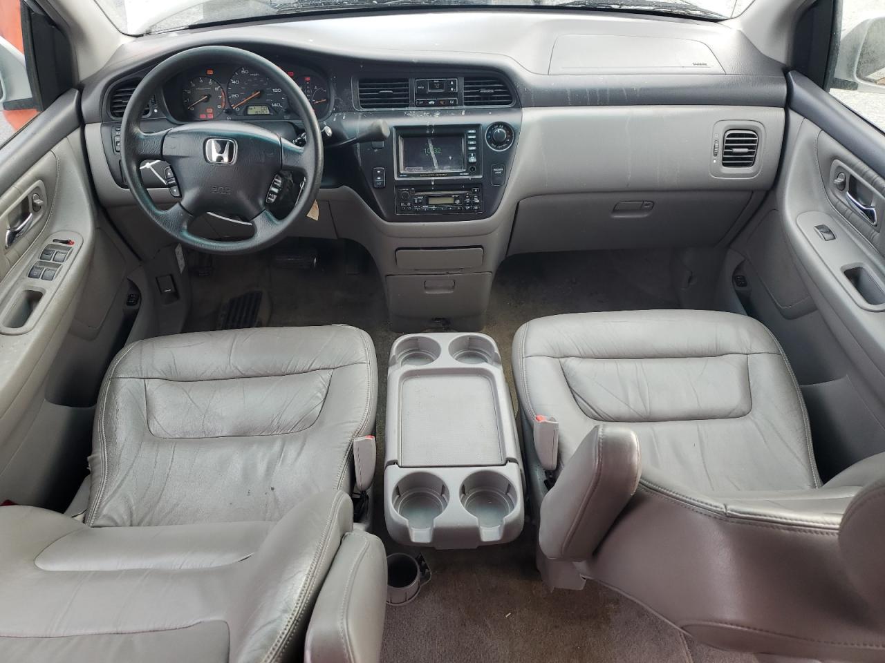 2004 Honda Odyssey - Image 8