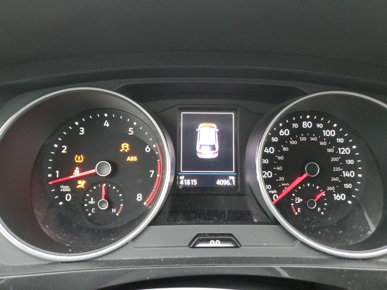2021 Volkswagen Tiguan - Image 9