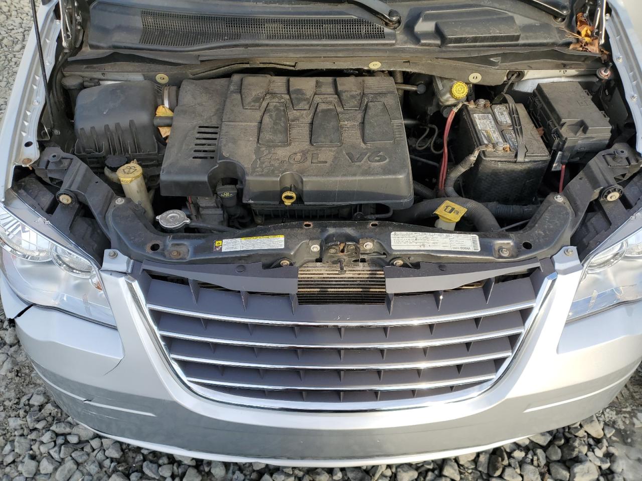 2009 Chrysler Town & Country - Image 12