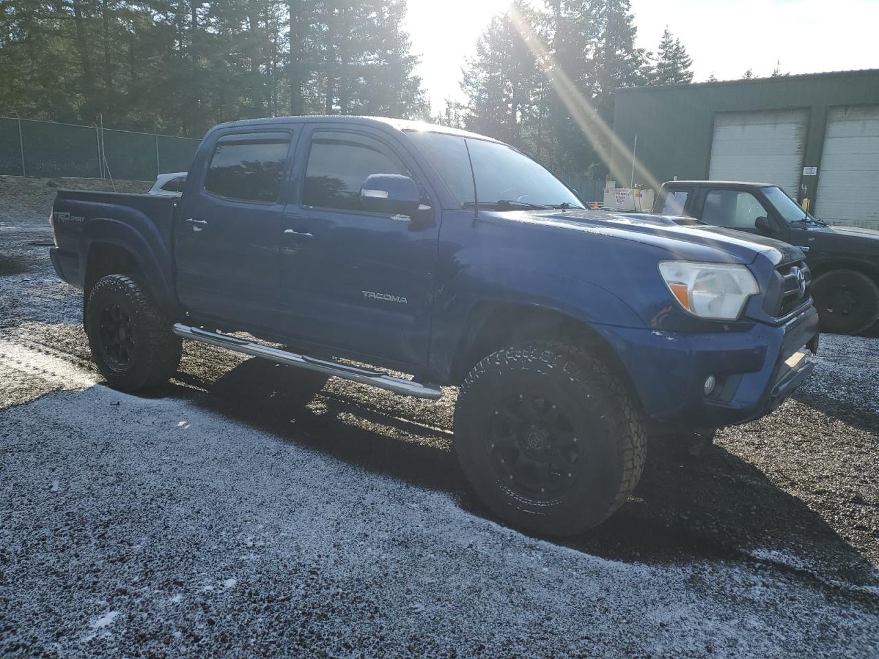 2015 Toyota Tacoma - Image 4