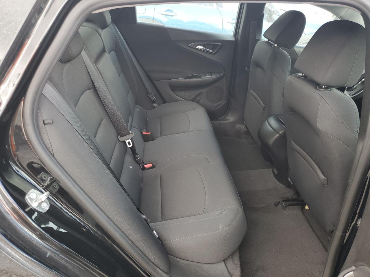 2016 Chevrolet Malibu - Image 10