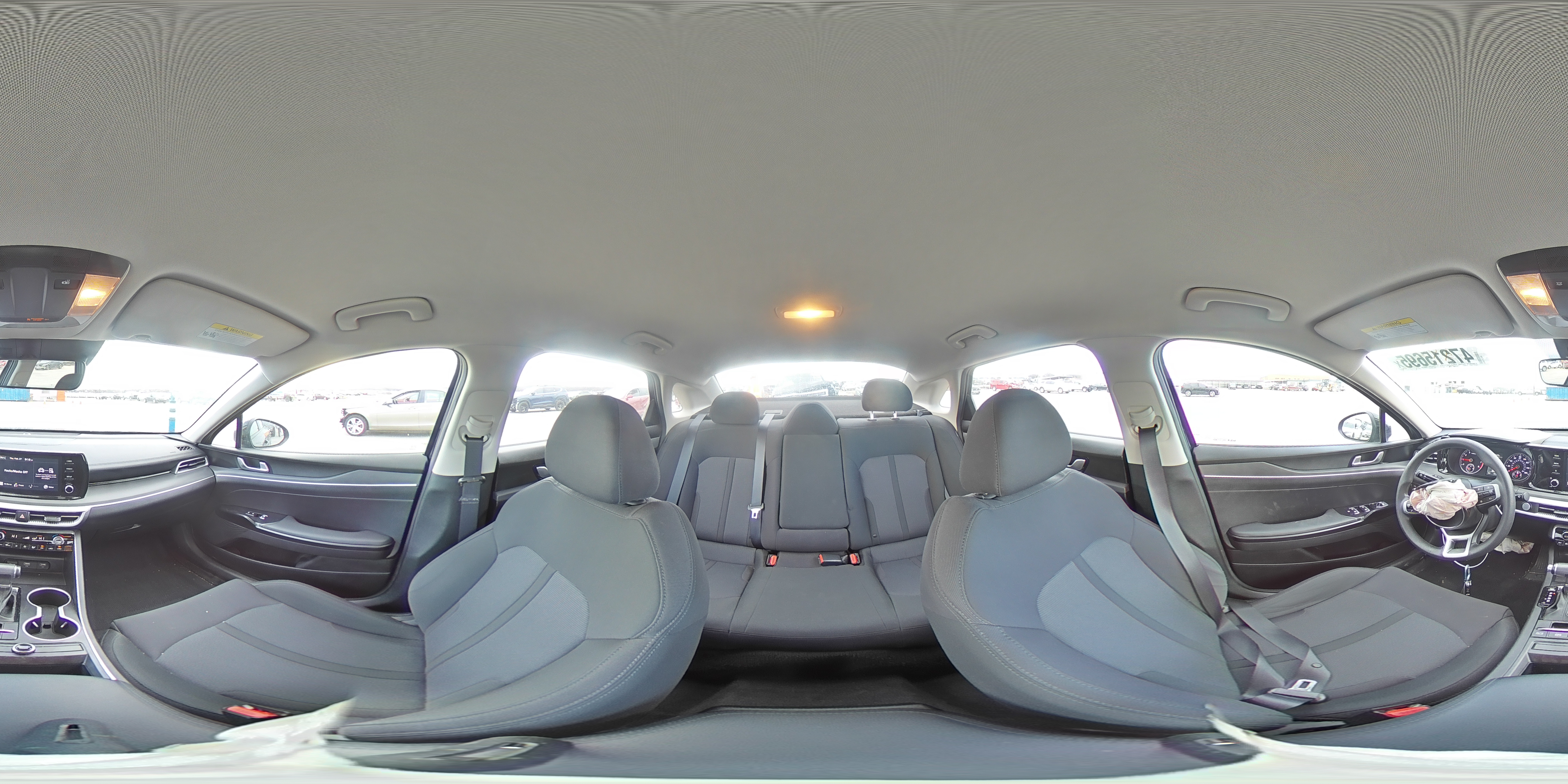 2023 Kia K5 - Image 13