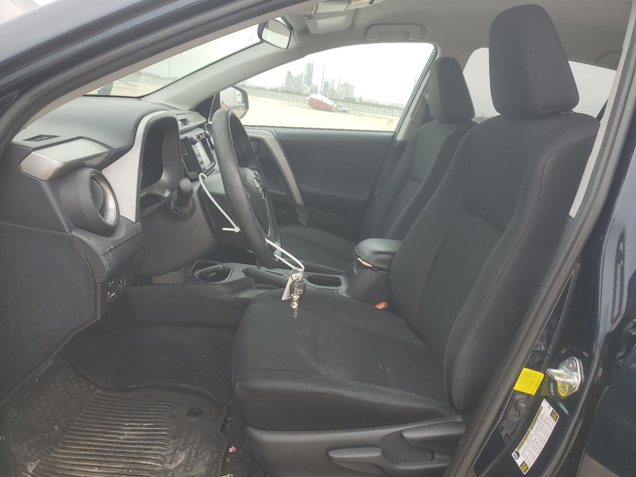 2017 Toyota RAV 4 - Image 7