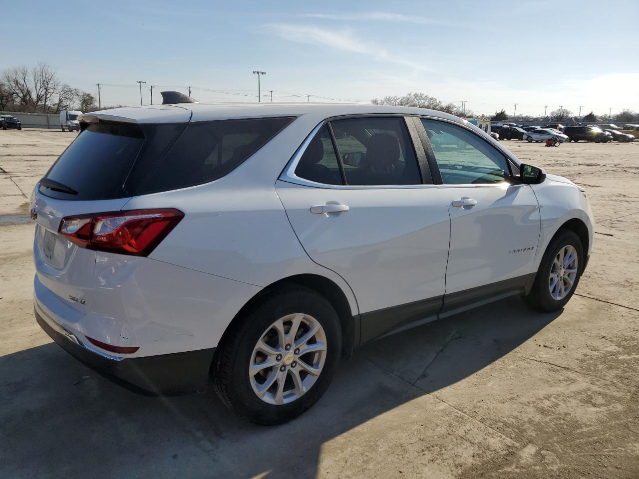 2021 Chevrolet Equinox - Image 3