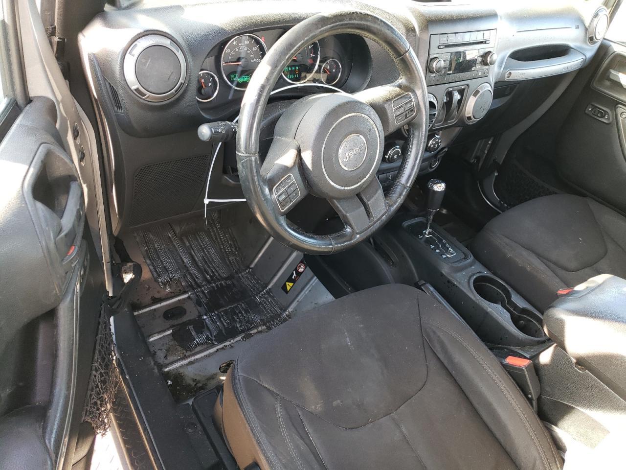 2013 Jeep Wrangler - Image 8