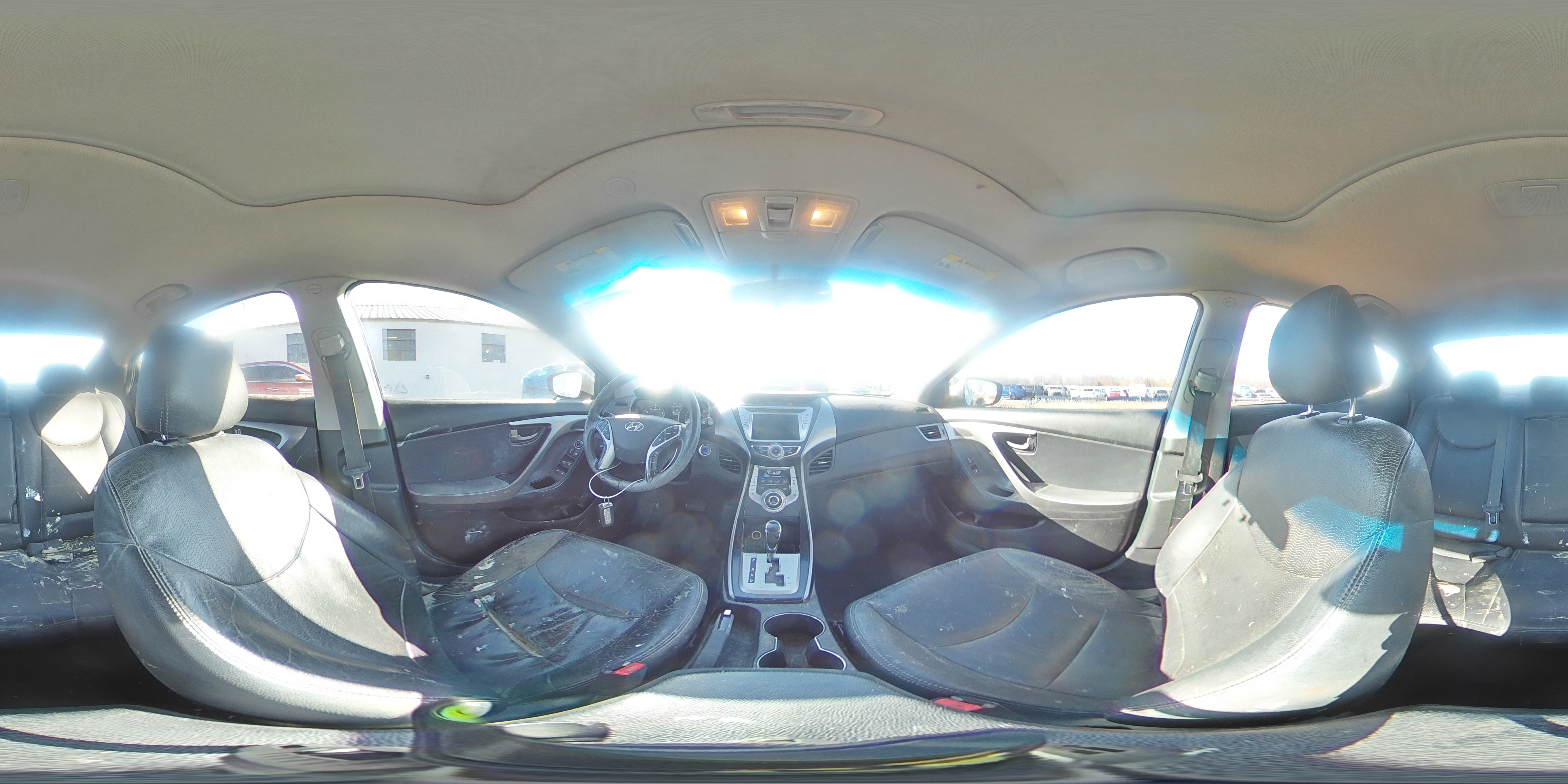 2012 Hyundai Elantra - Image 15
