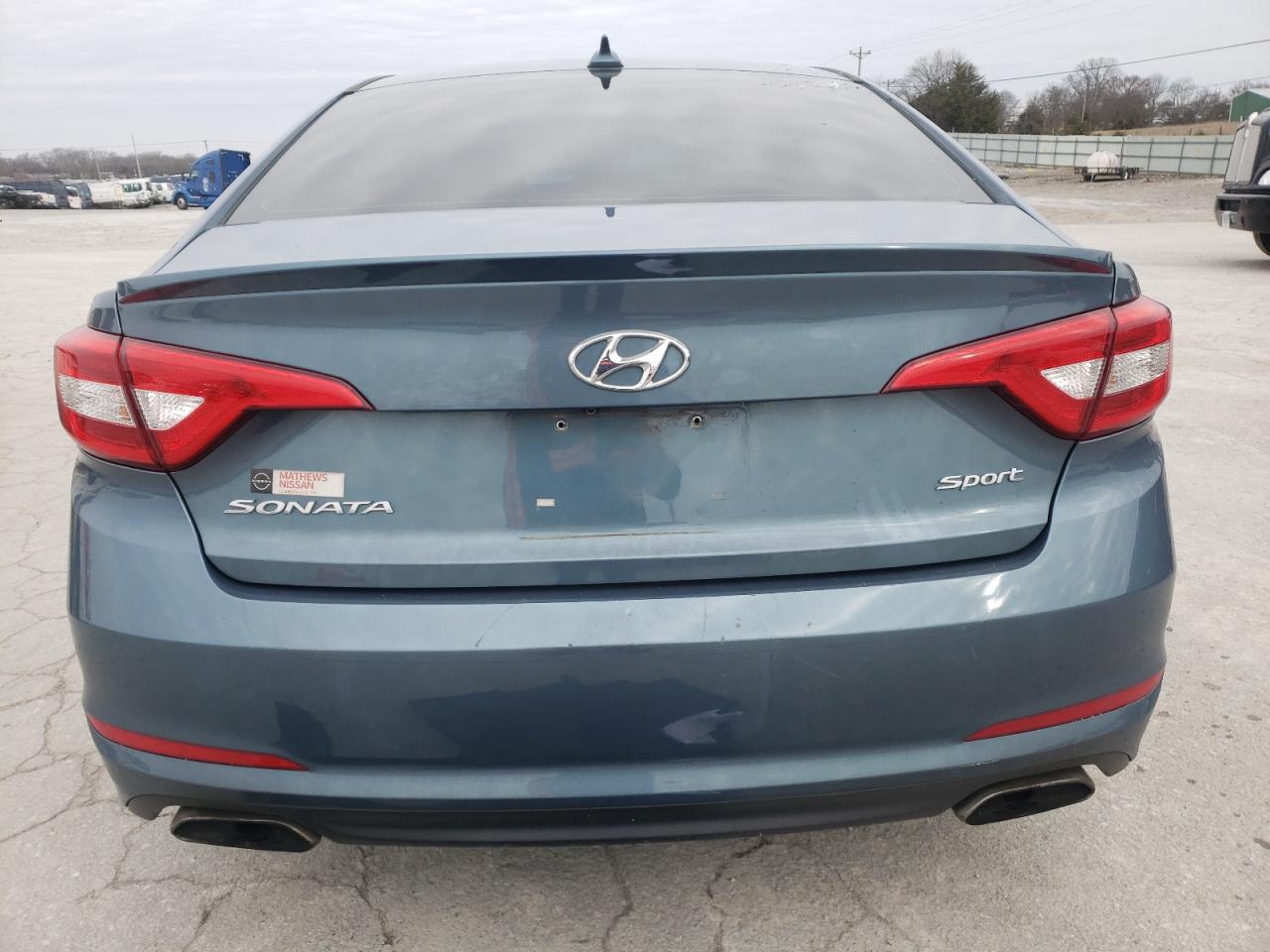 2016 Hyundai Sonata - Image 6