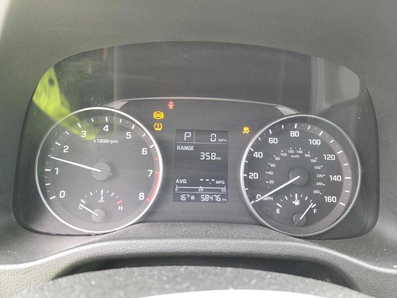 2017 Hyundai Elantra - Image 9
